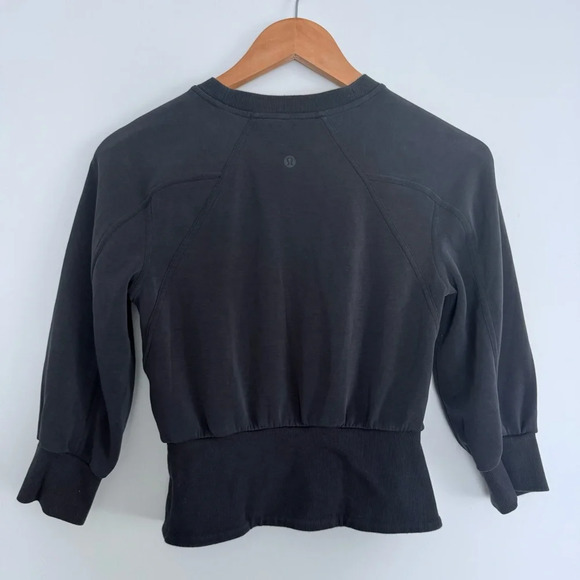 Lululemon Softstreme Ribbed-Hem Pullover
Black Size: 2 - Picture 3 of 5